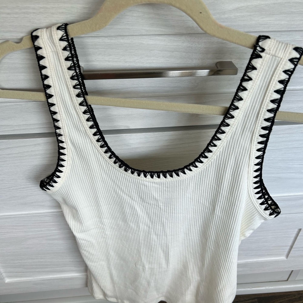 I Crew cream Sleeveless Top with Black Trim